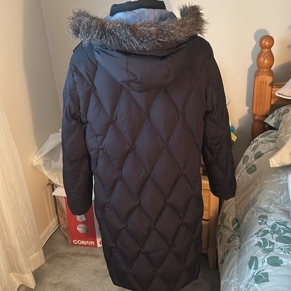 Wind river down winter coat - EUC - Picture 2 of 8